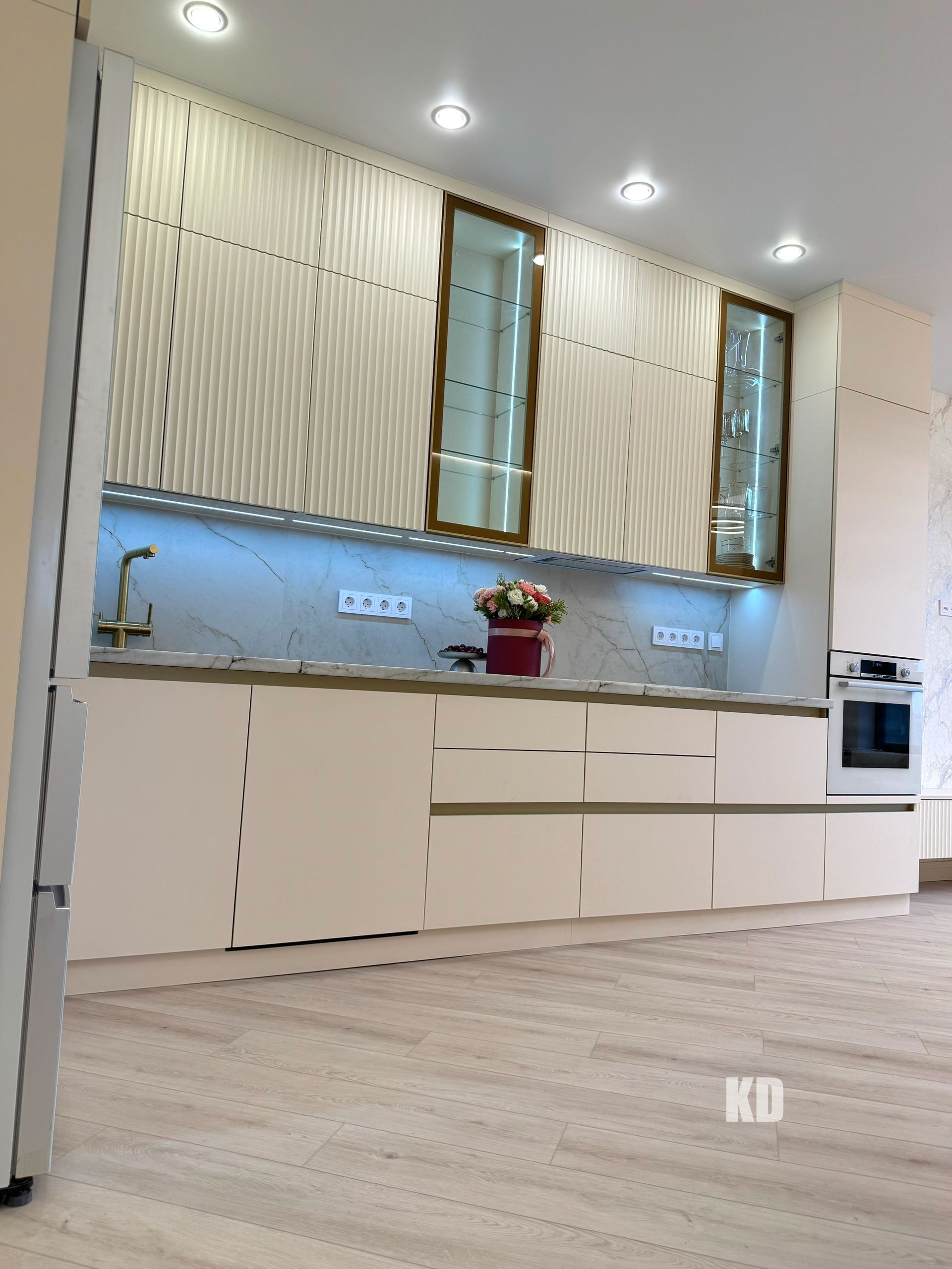 Кухня современная Precision Cabinetry Кухня современная Precision Cabinetry